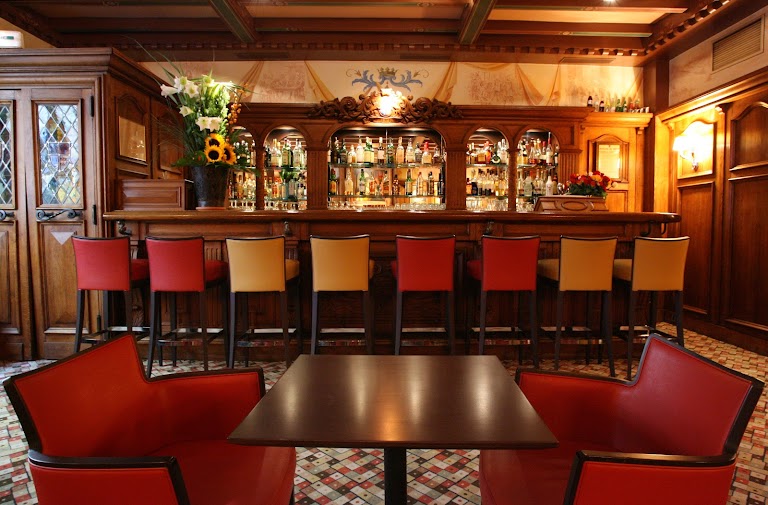 Buckingham Bar