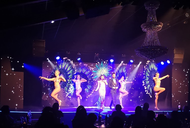 Le Moulin Bleu – Cabaret – Théâtre – Music-Hall